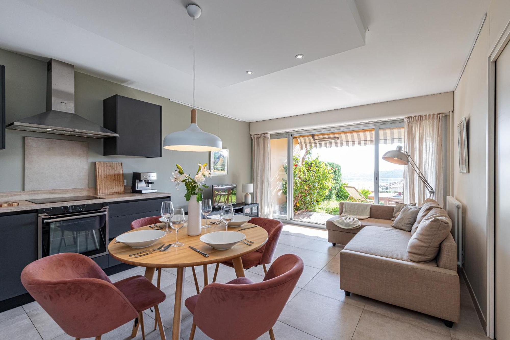 2 Bdr Villefranche-Sur-Mer Sea View Parking And Swimming Pool Exterior photo
